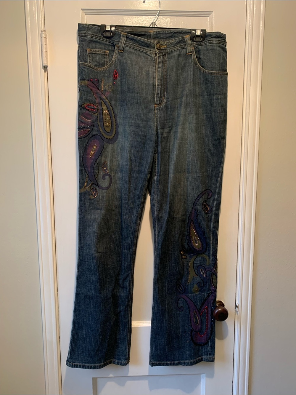 Chico’s Paisley Embroidered Sequin Jeans Boho Festival Paisley Beading Size 2.5